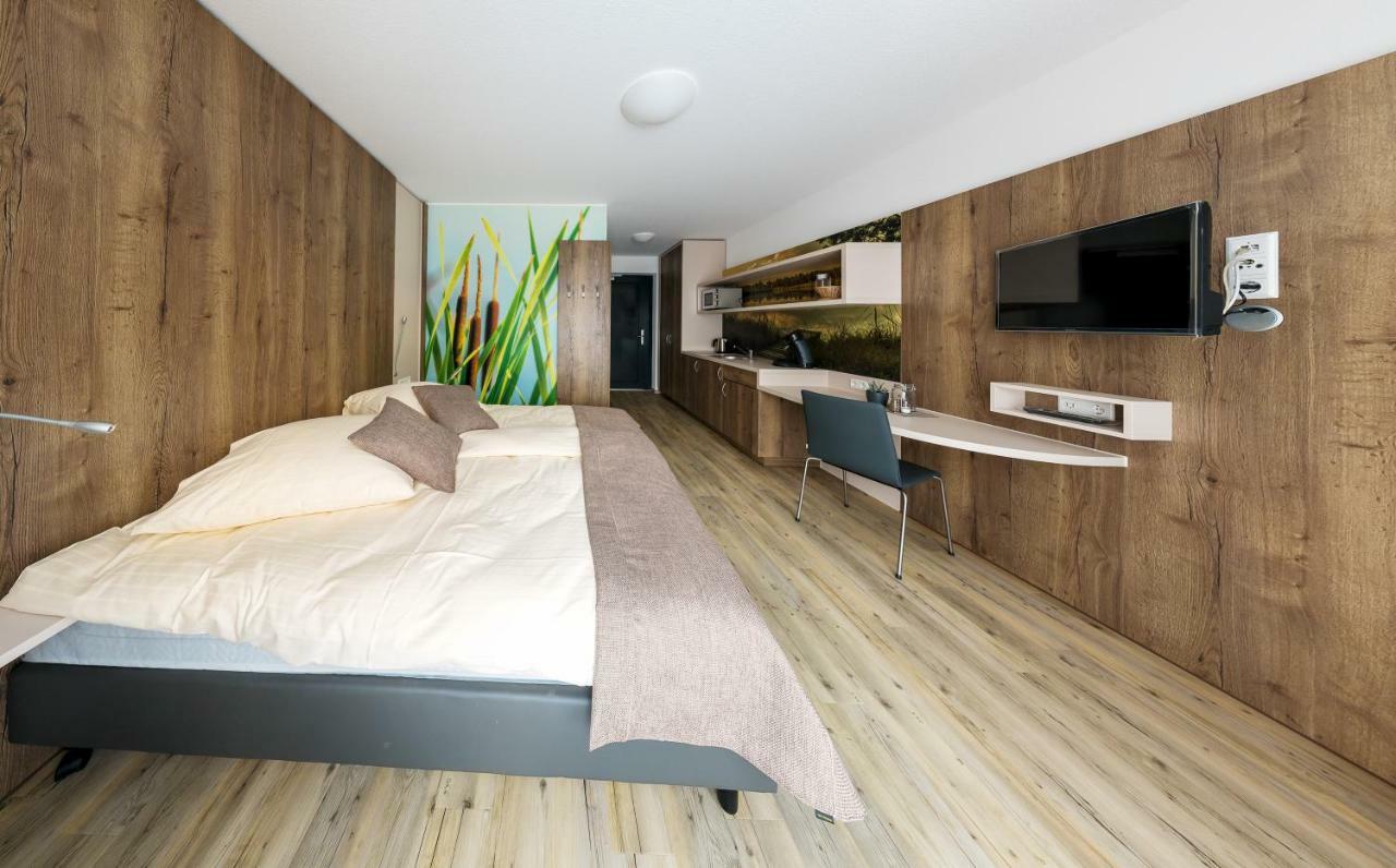 Aparthotel Boarding & House T24 Bad Wurzach Esterno foto